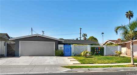 3273 California Street Costa Mesa, CA 92626