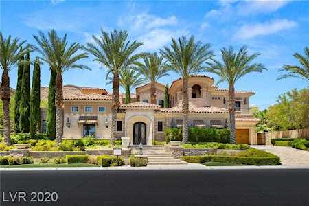 2689 Red Arrow Dr Las Vegas, NV 89135