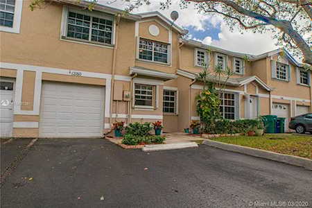12160 SW 52nd Ct Cooper City, FL 33330