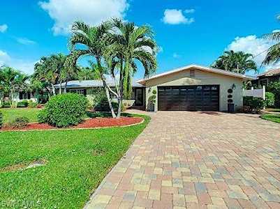993 N Waterway Dr Fort Myers, FL 33919