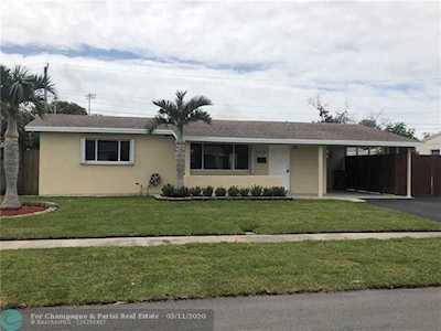 430 SE 3rd Pl Deerfield Beach, FL 33441