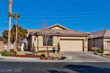2104 Pelican Sky Beach Ave North Las Vegas, NV 89081