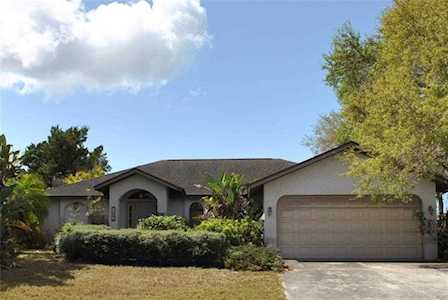 300 Mark Twain Ln Rotonda West, FL 33947
