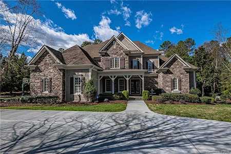 2072 Kings Manor Dr Weddington, NC 28104