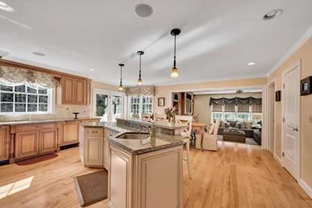 12 Bishops Way North Reading, MA 01864