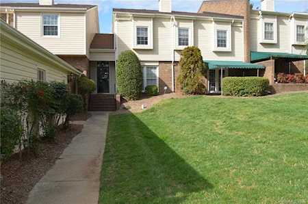7328 Quail Meadow Ln Charlotte, NC 28210