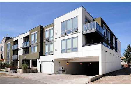 41 6A Street NE #305 Calgary, AB T2E 4A2