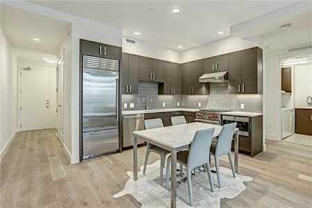 222 West Ave #1712 Austin, TX 78701