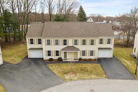 40 Mckenna Dr #40 Billerica, MA 01862
