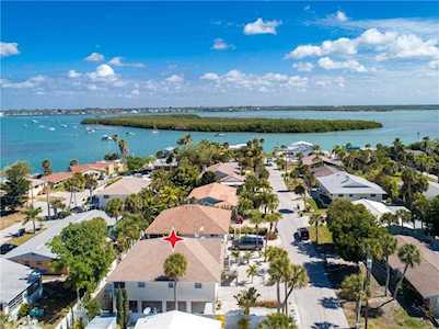 130 Meredith Dr Englewood, FL 34223