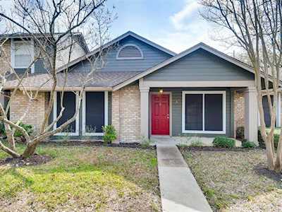 1015 E Yager Ln #5 Austin, TX 78753