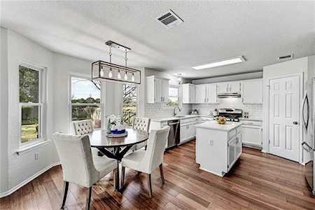 2953 Lagerway Cv Austin, TX 78748