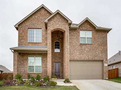 812 Monarch Lane Celina, TX 75009