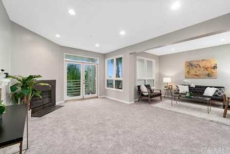 2604 E 20th Street #205E Signal Hill, CA 90755