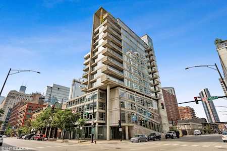 201 W Grand Ave #PH7 Chicago, IL 60654