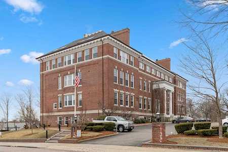 52 Sanborn St #401 Reading, MA 01867