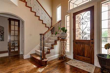 901 Chumley Road Garland, TX 75044