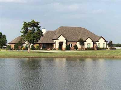 10510 Stiles Road Pilot Point, TX 76258