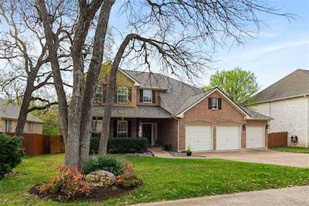 2215 Falkirk Dr Round Rock, TX 78681