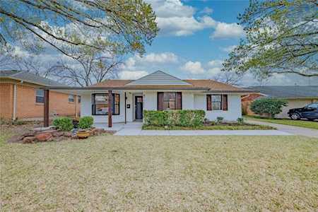 10655 Larchfield Lane Dallas, TX 75238