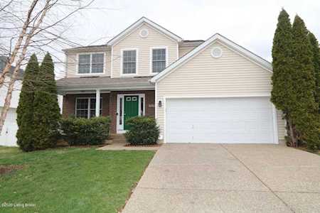 4428 Fallen Apple Ln Louisville, KY 40218