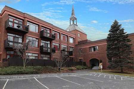 100 Keyes Rd #204 Concord, MA 01742