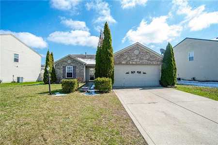 621 Clear Creek Drive Danville, IN 46122