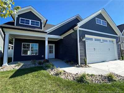 3806 Williard Dr Jeffersonville, IN 47130