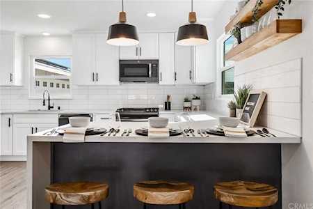6623 Dillman Street Lakewood, CA 90713