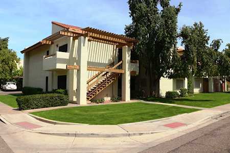 808 E Lawrence Lane #206 Phoenix, AZ 85020