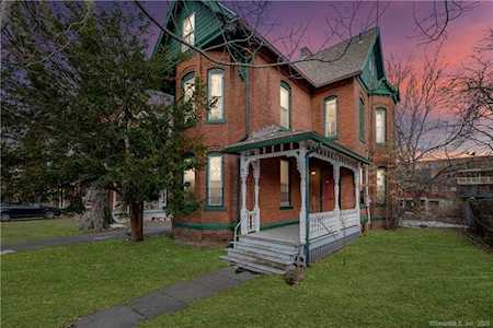 28, 30,32 Vernon Street Hartford, CT 06106