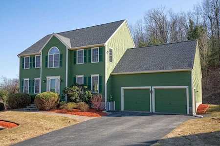 17 Brentwood Drive Shrewsbury, MA 01545