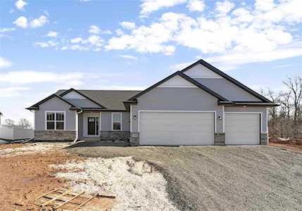 1795 Applewood Dr De Pere, WI 54115
