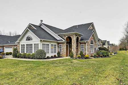 4300 Ivy Crest Cir Louisville, KY 40241