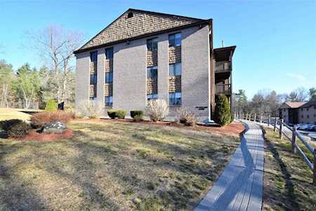 10 Village Ln #11 Tyngsborough, MA 01879