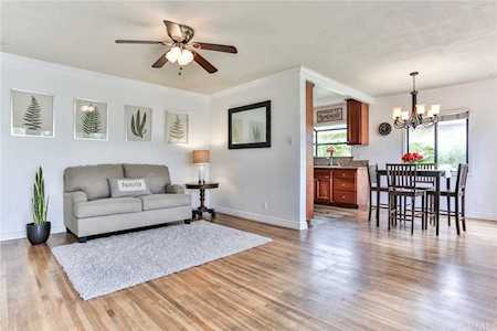 5914 Harvey Way Lakewood, CA 90713