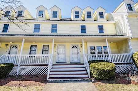 123 Merrimack Meadows Ln #123 Tewksbury, MA 01876