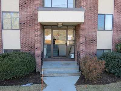 41 Angleside Rd #4 Waltham, MA 02453