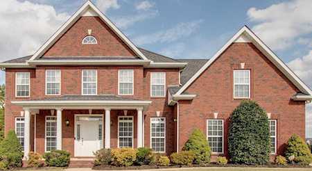 2379 Garrison Cove Murfreesboro, TN 37130