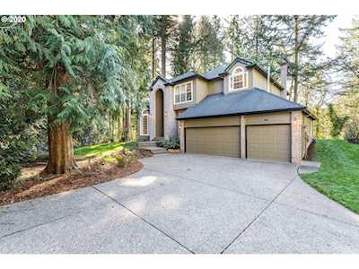 2944 SW Arnold St Portland, OR 97219