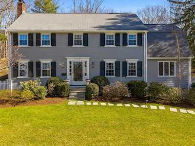 119 Hampshire Rd Wellesley, MA 02481