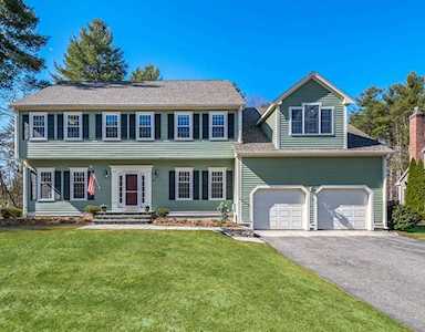 544 Acorn Park Dr Acton, MA 01720