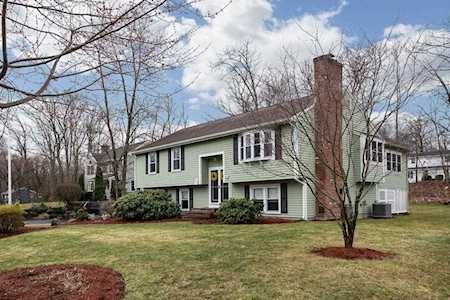 17 Briar Lane North Attleboro, MA 02760
