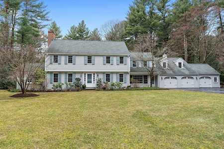 82 Sears Rd Wayland, MA 01778
