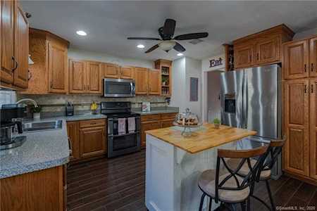 11 Argonne Terrace Seymour, CT 06483