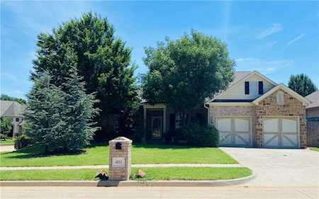 401 N Swingman Rd Yukon, OK 73099