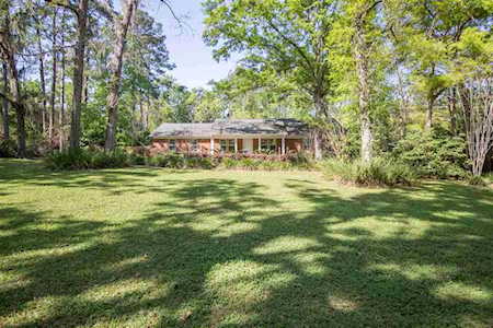 3707 Loma Farm Road Tallahassee, FL 32309