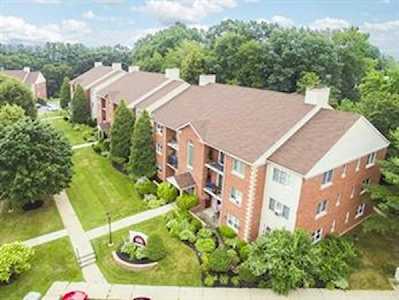 34 Maple Crest Cir #B Holyoke, MA 01040