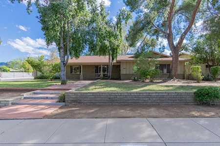 2745 E North Lane Phoenix, AZ 85028