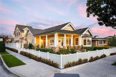 1746 Main Street Huntington Beach, CA 92648